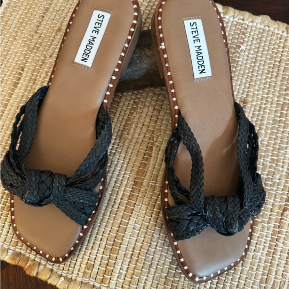 STEVE MADDEN KANDACE BRAIDED SANDAL - Picture 3 of 6